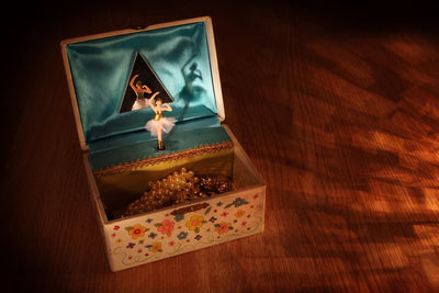 5 Reasons Why a Music Box Makes the Perfect Gift