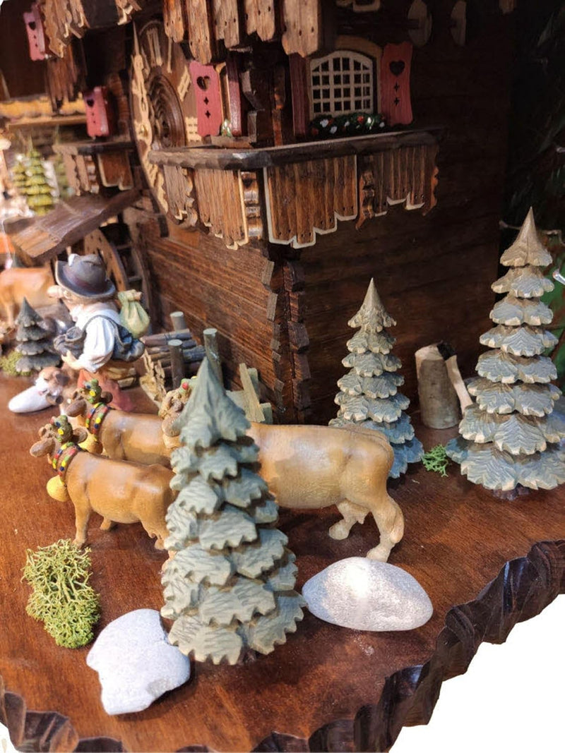 KU37488EX - 8 Day Musical Chalet with Boy and Animals