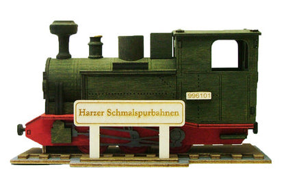 146/1434/1 - Green & Red Train Smoker