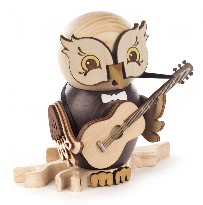 146/1670/20 - Owl Smoker with Guitar