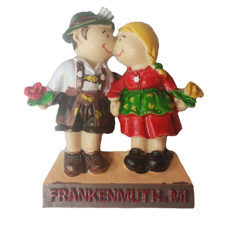 M-130F - Kissing Couple Magnet w/ Frankenmuth