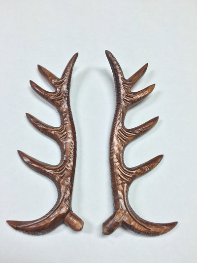 AA08W - Wooden Antlers 9.25"